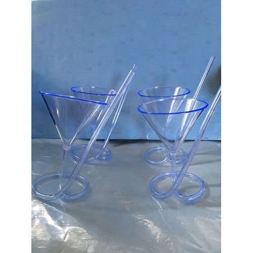 4 Verres À Cocktail En Acrylic Avec Paille Amusante Integree - Neufs
