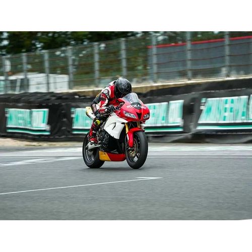 Stage De Pilotage Moto Sur Le Circuit De Fontenay-Le-Comte - Smartbox - Coffret Cadeau Sport & Aventure
