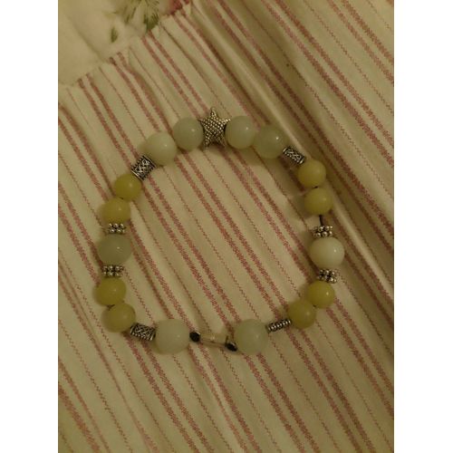 Bracelet Artisanal En Jades Vertes Claires Et Argent Tibétain