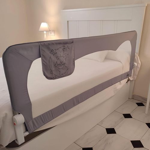 Barrière De Sécurité Pour Enfants Lit 180x66cm Avec Poche-Sécurité Et Confort,Haute Et Robuste-Barrière Lit Enfant Rabattable-Barrière Lit Enfant Modèle Ourson Et Lune Grise