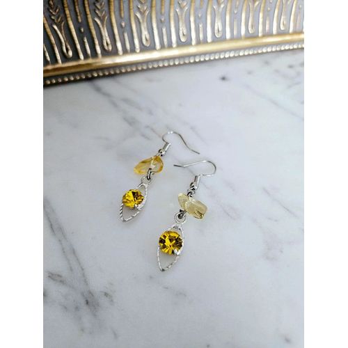 Superbe Paire De Boucles D'oreilles Citrine Et Strass Jaune En Métal Argenté
