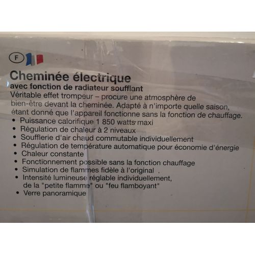 Cheminée électrique avec fonction de radiateur soufflant