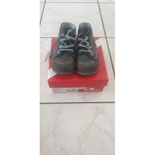 Chaussures Bébé Kickers Taille 23 Grises