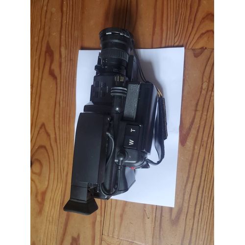 Camescope 9 vkr 000 + 2 cassettes 45 min sous emballage + sacoche + notice + porte cassette + adaptateur