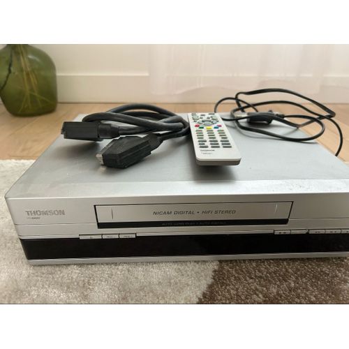 lecteur cassette vhs thomson