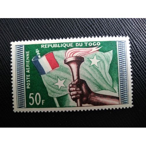Timbre Togo Yt Pa 25 Torche Et Drapeau 1957 ( 031204 )