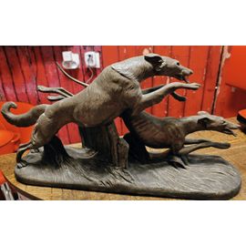 2 Lévriers en bronze environ 60cm. Des années 50. Signé G.Carvin.