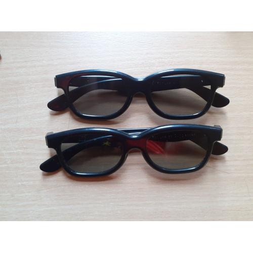 Lot de 2 paires de lunettes 3D avec pochettes