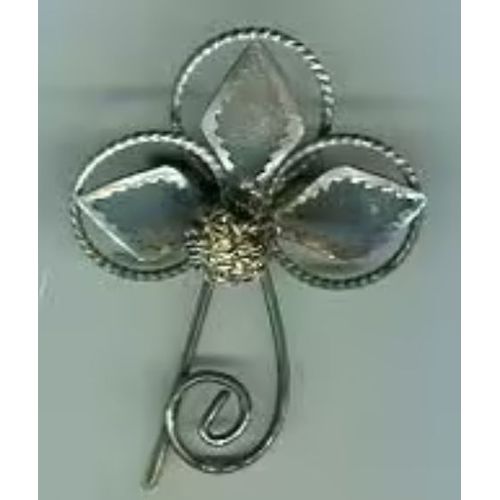 Broche Ancienne - En Métal