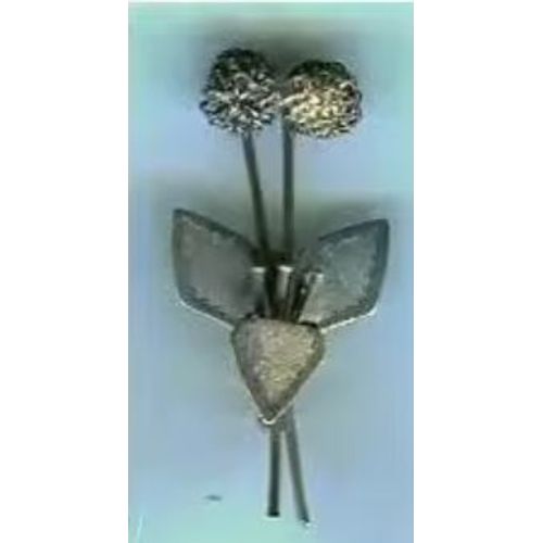 Broche Ancienne - En Métal