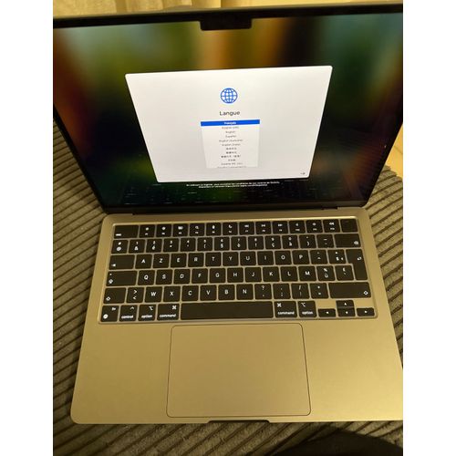 Apple MacBook Air 13" M3 - Ram 8 Go - DD 256 Go - Gris sidéral