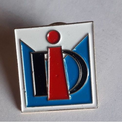 Pins Harvester (Ih) - Matériel Agricole / Camions