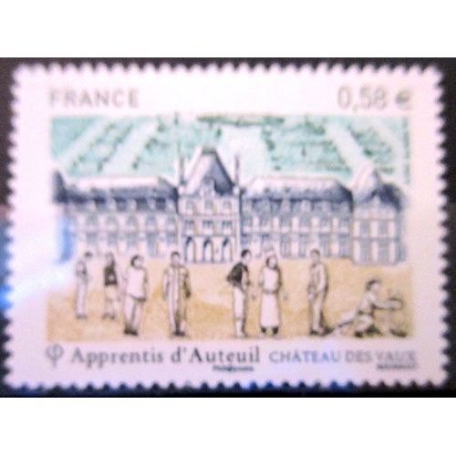 2013. F4738: Château Des Vaux.