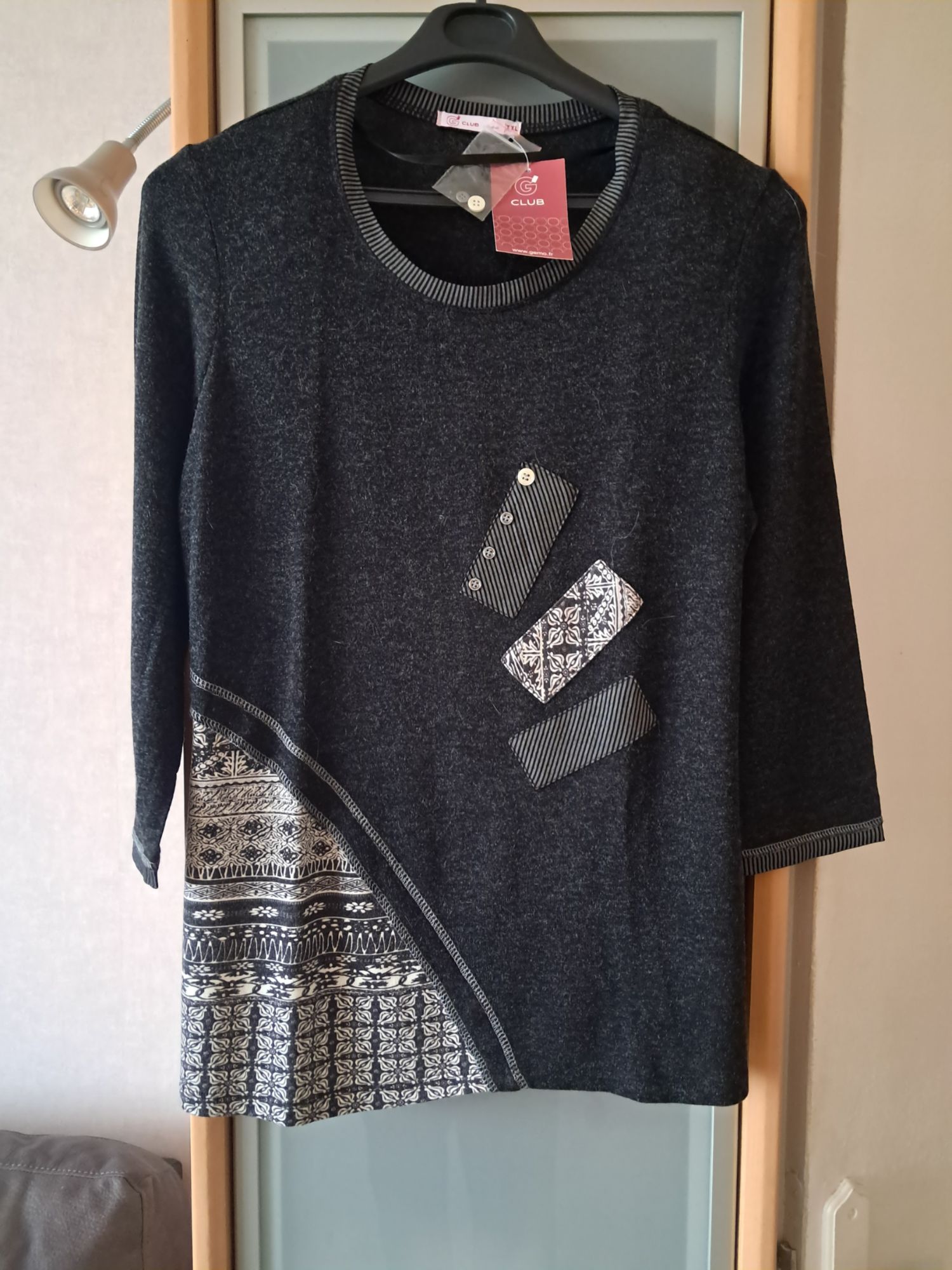 Pull Léger Neuf Taille 40-42 Gris Chiné Détails