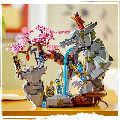 Un dragon NINJAGO  exposer