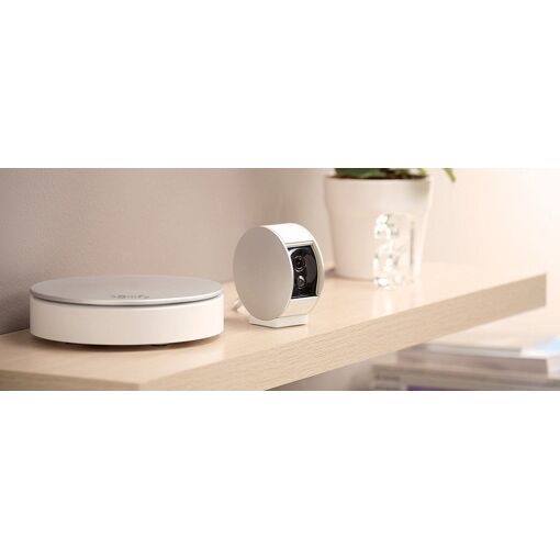 Indoor Camera - Cam�ra de surveillance int�rieure - Volet Motoris� - D�tecteur de Mouvement & vision nocturne - Haut-Parleur & Microphone image 1 | Rakuten