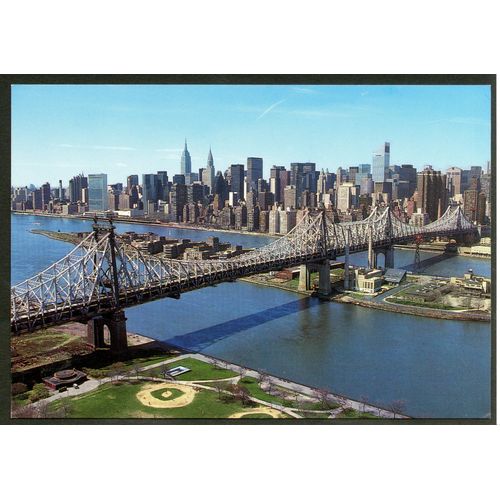 Carte Postale N°1462 , Aerial View Of Queensboro Bridge Spanning The East River , Showing Portions Of Queens, Roosevelt Island And The Manhattan Skyline, New York City