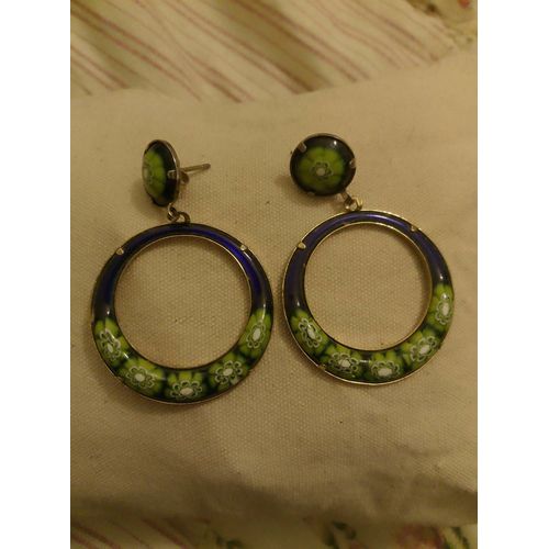 Boucles D'oreilles Artisanales En Émaux Sur Plaqué Or.