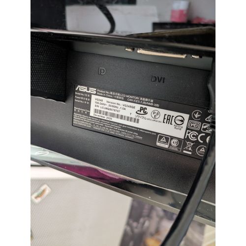 écran ASUS Gaming HD et bras articulé Ergotron