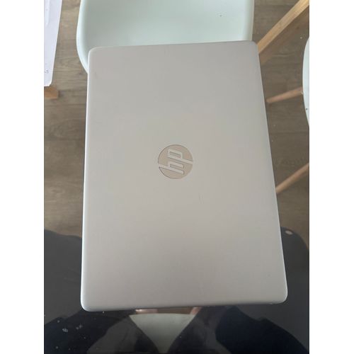 HP LAPTOP-TBK0EVE9 - 13.8" Intel Core i3-1005G1 - 1.2 GHz - Ram 8 Go - DD 240 Go