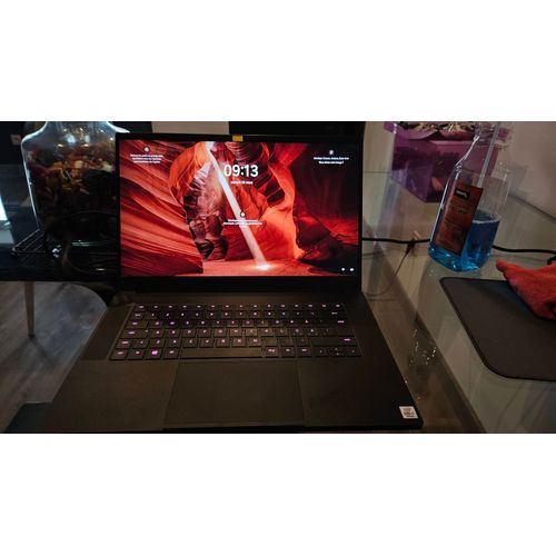 Razer Blade 15 - 15" Intel Core i7-10875H - 2.3 Ghz - Ram 16 Go - DD 2 To