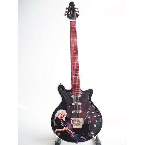Guitare Miniature Brian May Signature De Queen