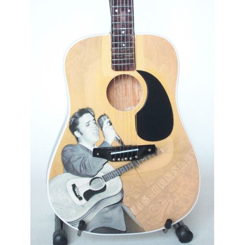 Guitare Miniature De Style Martin Acoustique En Hommage À Elvis Presley