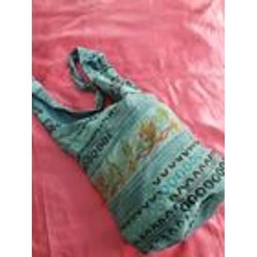 Sac bandoulière tissus turquoise brodés