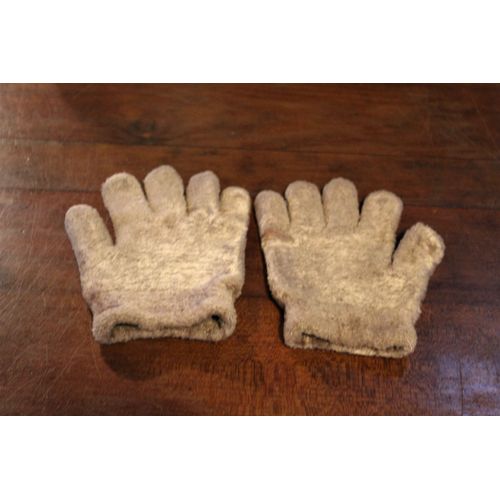 Adorables Gants Extensibles Chauds Au Doux Velours Poilu.2 Coloris Au Choix :Beige Ou Violet.Taille Unique.
