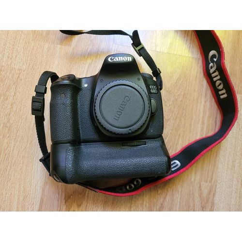 Canon EOS 60D 18 mpix + Battery grip BG-E9