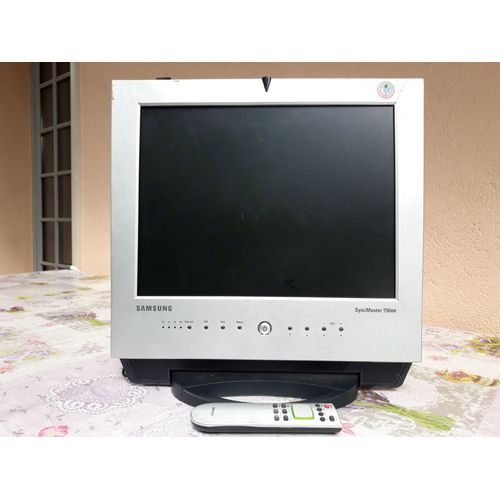 Ecran Samsung Multifonction Pc / Tv / Surveillance Caméra Ou Autres Fonctionne En 12 Volts Ou 220