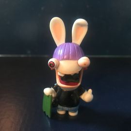 Figurine Lapin Crétin Qui Fait Du Skate - Série Les Lapins Crétins Envahissent Le Sport (Ubisoft 2007)
