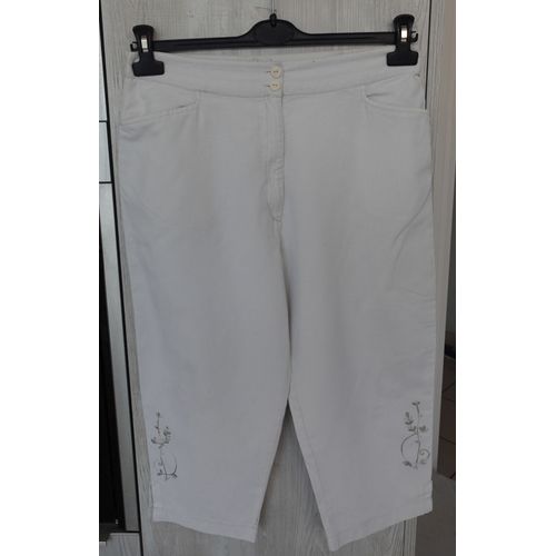 Pantacourt Taille 42 Broderies