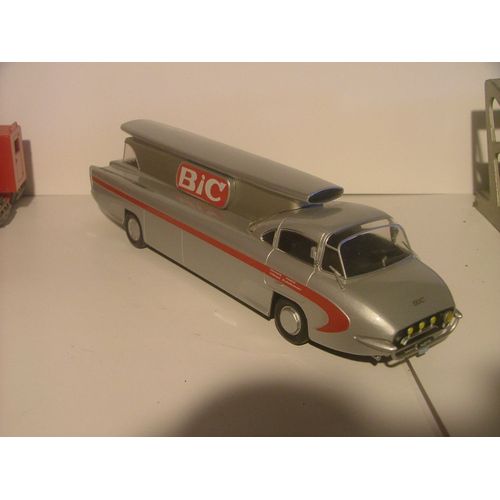 1/43 - Camion Citroën P 45 " Bic"