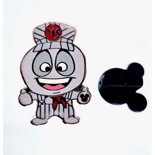 Pins Disney Dee Bee Couleur Argent. Conducteur De Train. Chaser Noeud Papillon. Numero 1/5. Official Pin Trading 2011