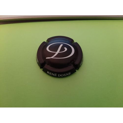 Superbe Capsule Champagne René Dosne Lettre D Blanche Sur Fond Noir