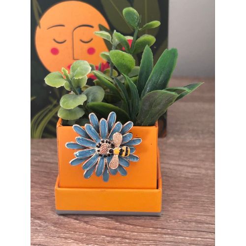 Broche, Petite Abeille Sur Fleur