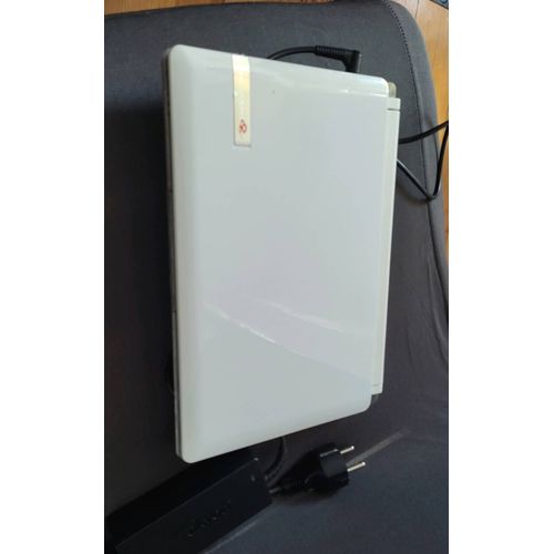 Packard Bell nav50 - 10" Intel Atom - Ram 1 Go - DD 160 Go
