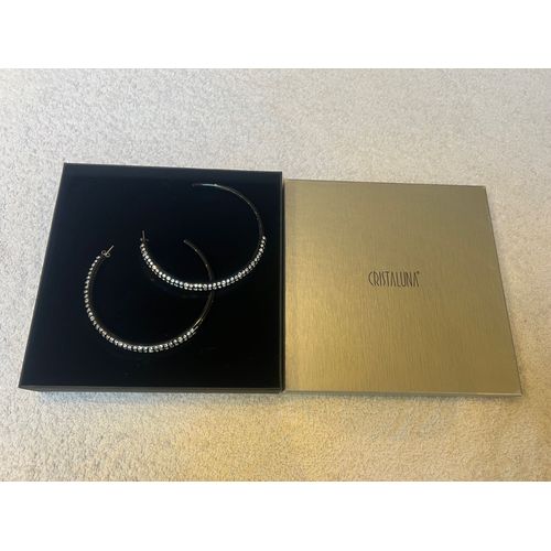 Boucles D'oreilles Cristaluna Ole Mega Noir En Cristal Acrylique Swarovski Ugs :300 219 00