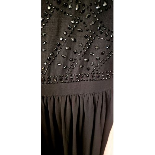 Robe Longue Habillèe En Voilage Noir Avec Buste En Strass Pour Cèrèmonie T40
