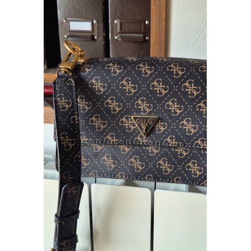 Sac à main bandoulière Guess neuf, jamais servi