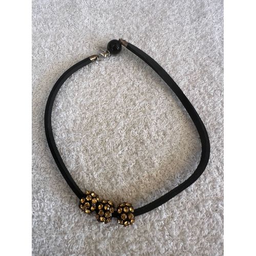 Collier Cuir Noir Avec 3 Pendentif Sphère En Cristal Acrylique Noir