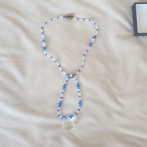 Collier En Fine Perle Blanc Et Bleu, Avec Zircon, En Très Bon État, Diamètre 34 Cm