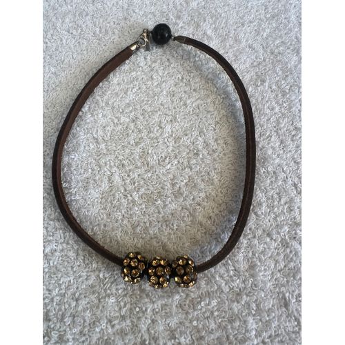 Collier Cuir Marron Avec 3 Pendentif Sphère En Cristal Acrylique Noir Swarovski