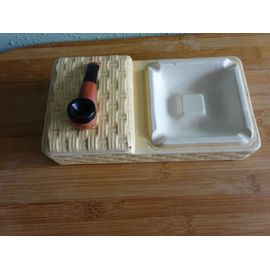 Cendrier En Porcelaine Pour Pipe.