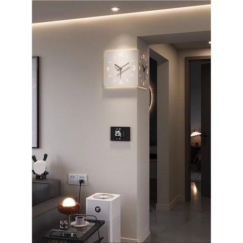 Horloge d'angle pour salon, lampe murale d'angle pour la maison, applique murale créative lumineuse double face, horloge d'angle blanche pour chambre, salon, bureau (10,2 pouces)