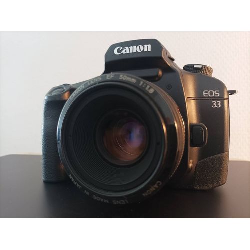 Canon EOS 33 + Canon EF 50 mm 1.8