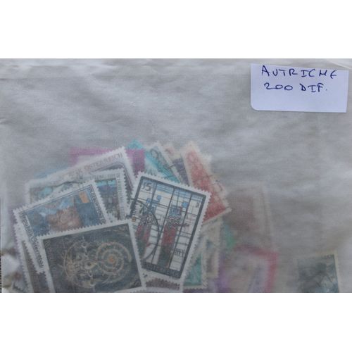 Autriche 200 Timbres Différents