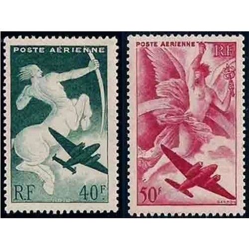 France 1946 / 47, Beaux Timbres De Poste Aérienne Neufs**/*, Yvert 16 Et 17, Sagittaire Et Iris.