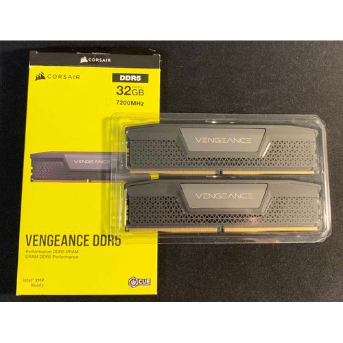 CORSAIR VENGEANCE DDR5 32GB CMK32GX5M2X7200C34